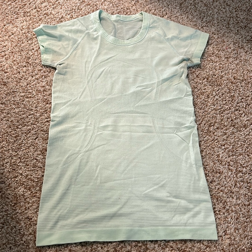 Lululemon Swiftly Tech Short- Sleeve
